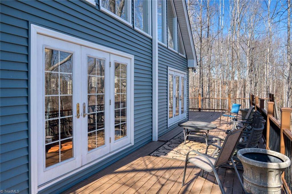 8094 Deer Hill Circle