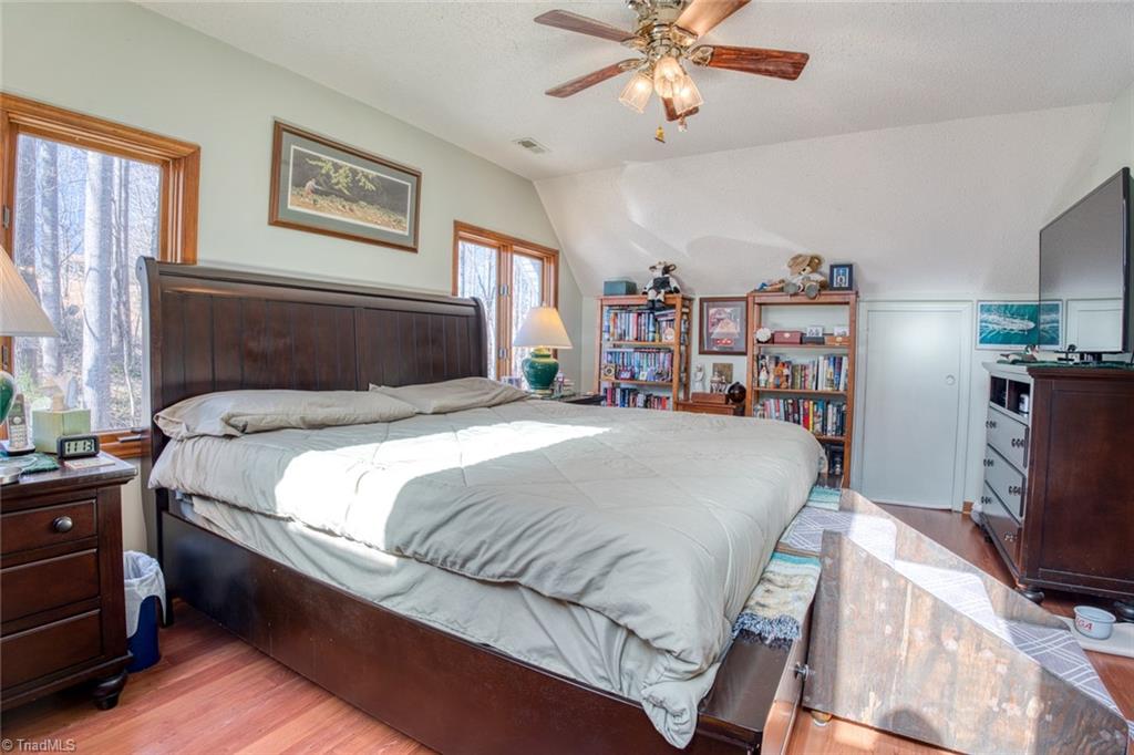 8094 Deer Hill Circle