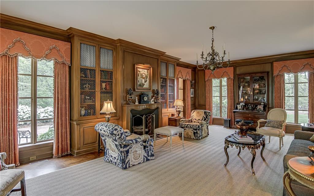 8401 Shallowford Road