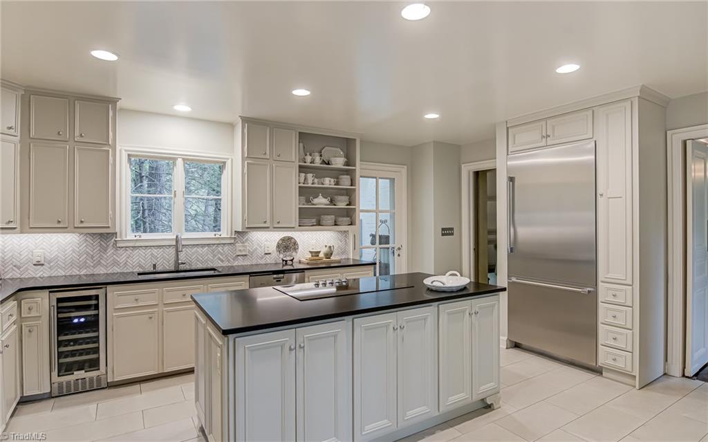 8401 Shallowford Road