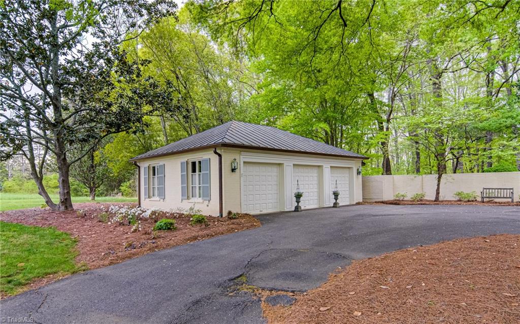 8401 Shallowford Road