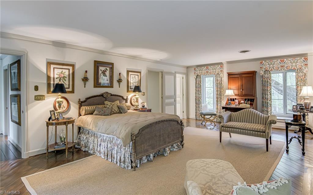 8401 Shallowford Road