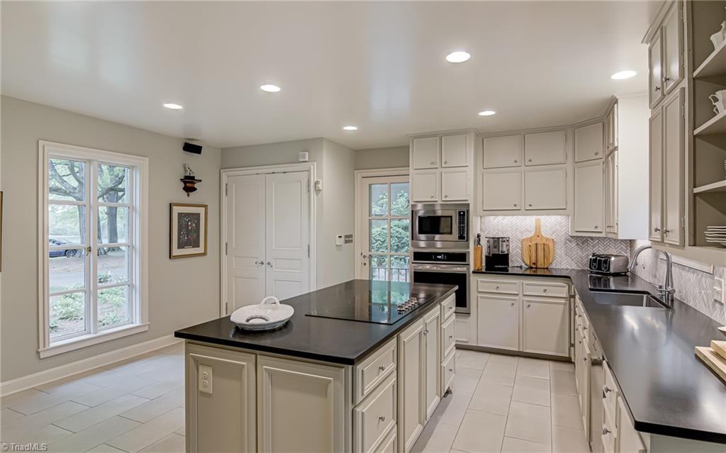 8401 Shallowford Road