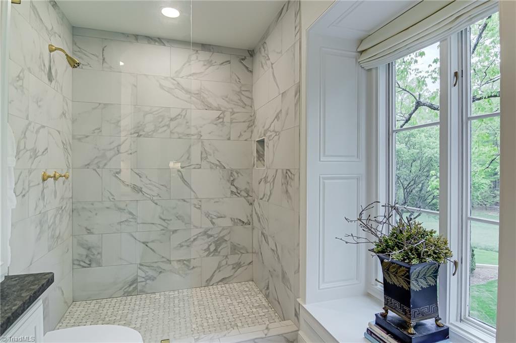 8401 Shallowford Road