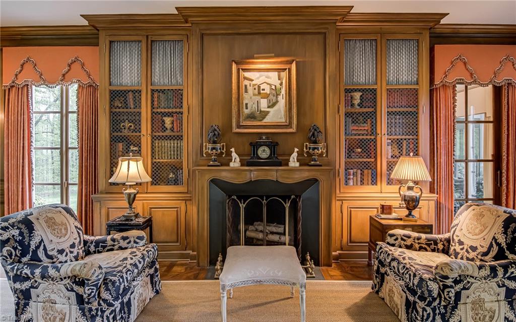 8401 Shallowford Road