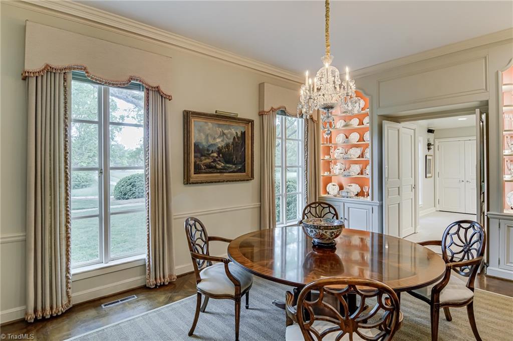 8401 Shallowford Road