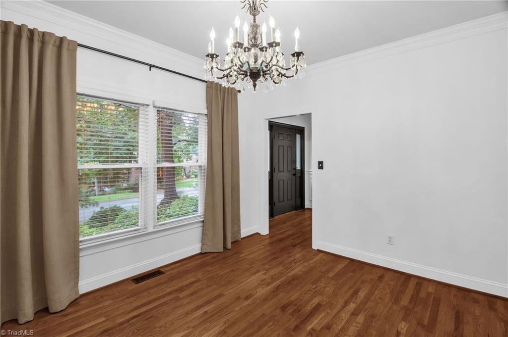 904 Ridge Gate Drive