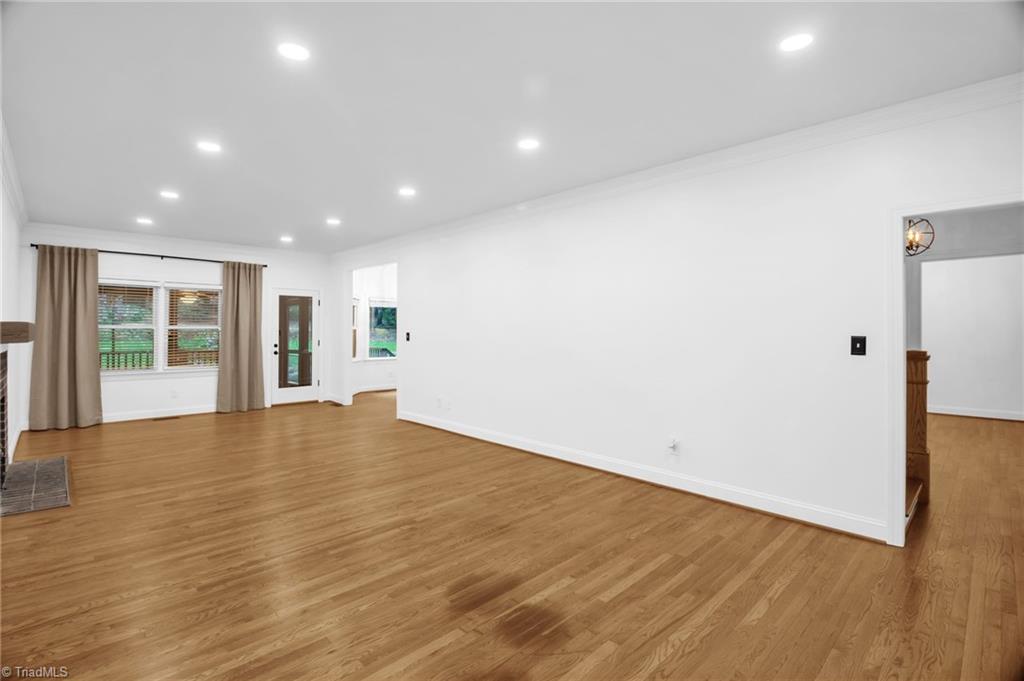 904 Ridge Gate Drive