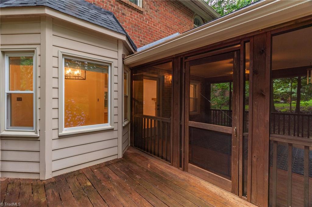 904 Ridge Gate Drive