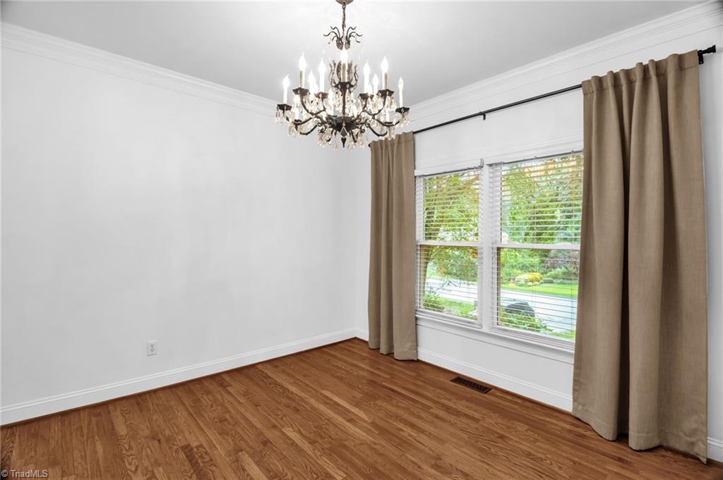 904 Ridge Gate Drive