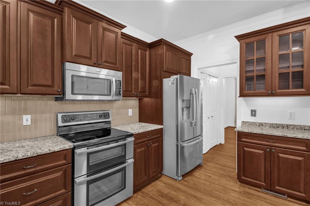 904 Ridge Gate Drive