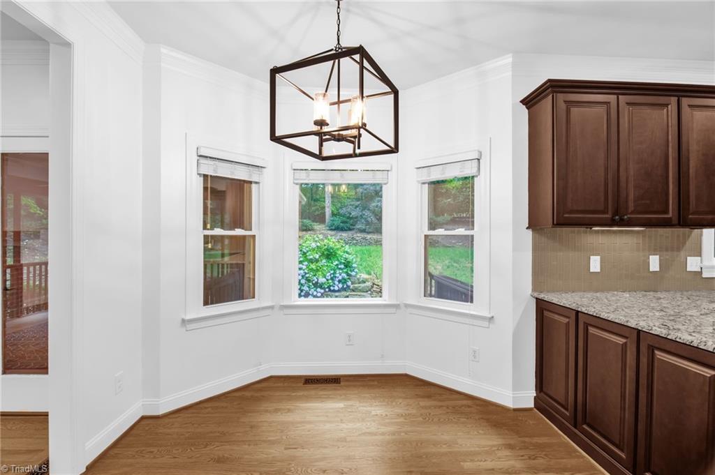 904 Ridge Gate Drive