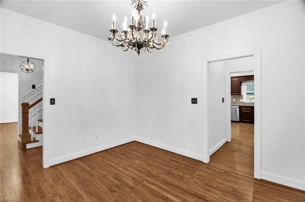 904 Ridge Gate Drive