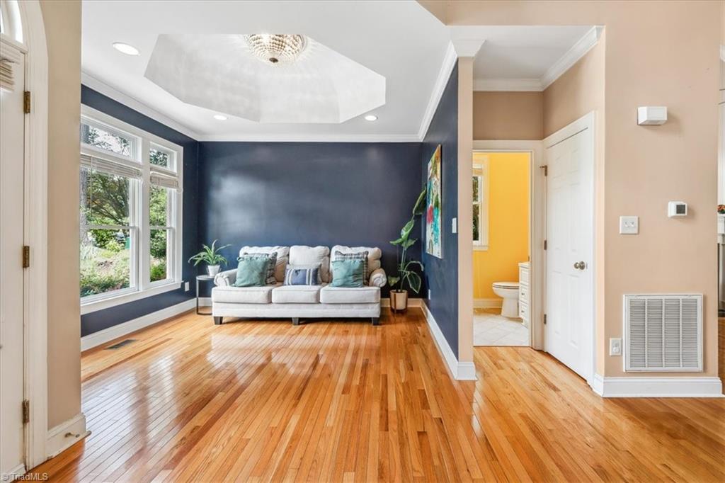 6620 Village Brook Trail