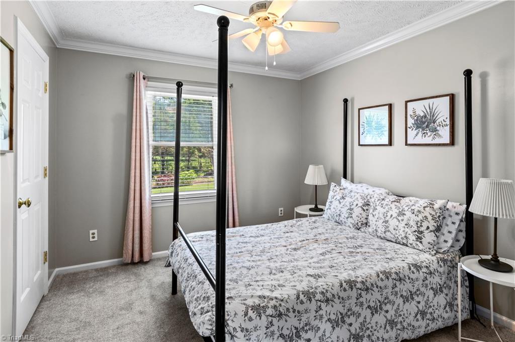 6165 Vienna Dozier Road