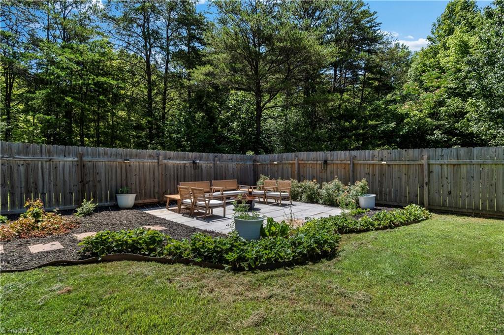 6165 Vienna Dozier Road