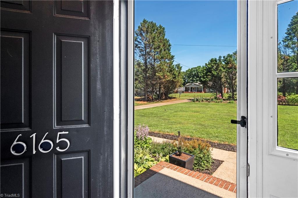 6165 Vienna Dozier Road