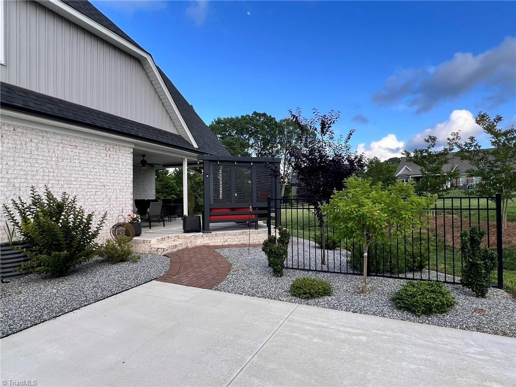 1020 Compass Rose Court