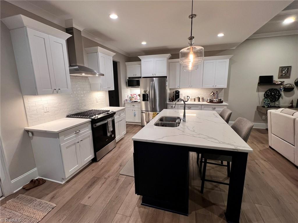 1020 Compass Rose Court