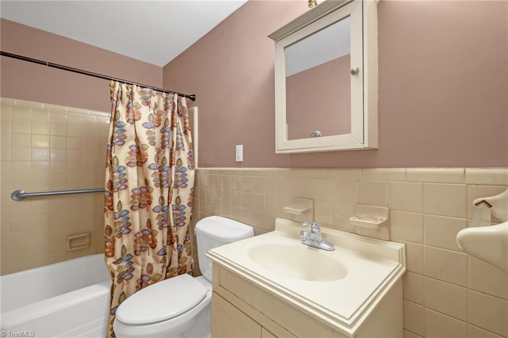 4943 Leinbach Drive, Winston-Salem