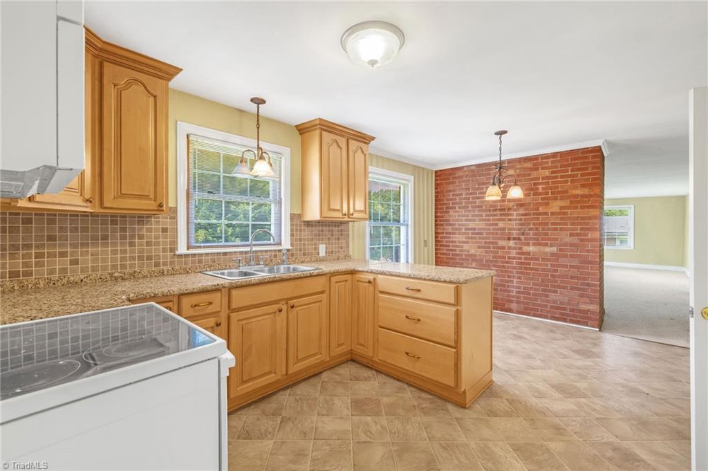 4943 Leinbach Drive, Winston-Salem