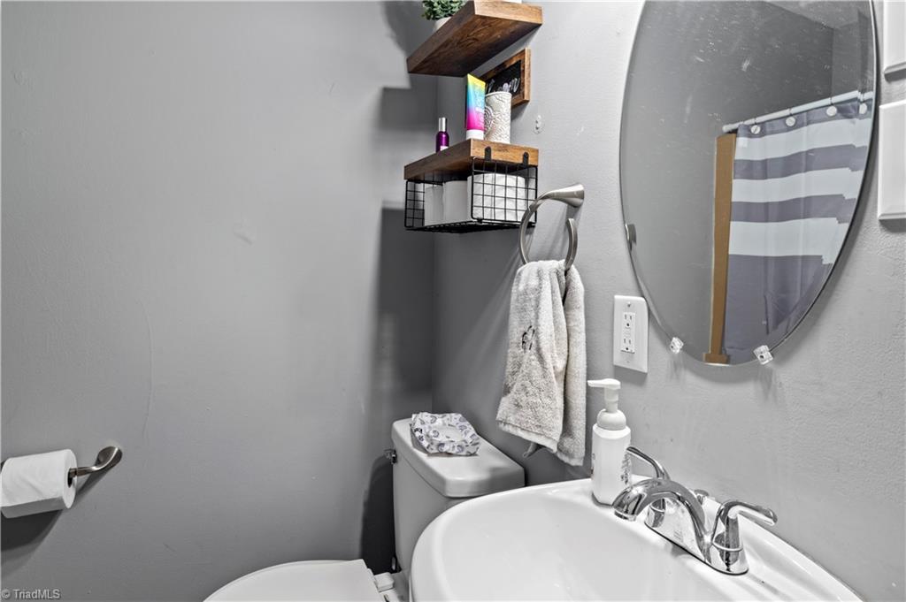 4855 Fleetwood Circle, Winston-Salem