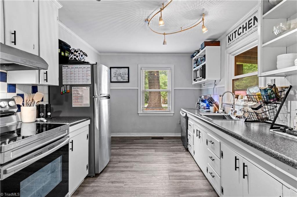 4855 Fleetwood Circle, Winston-Salem