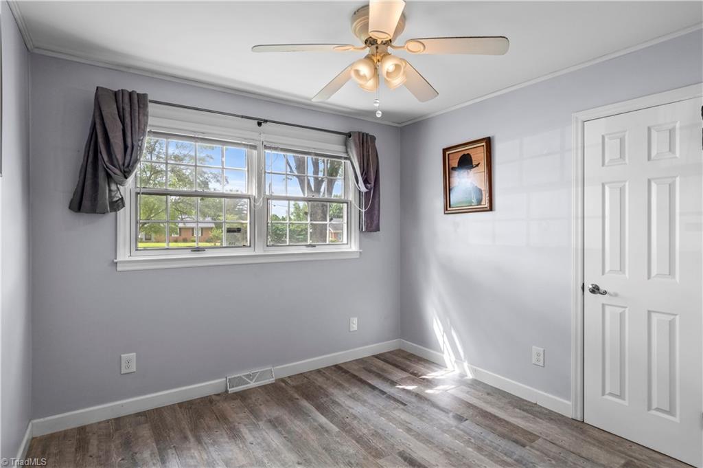 826 Meadowbrook Drive