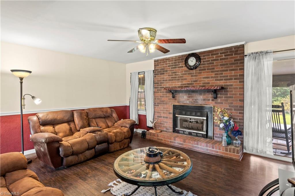 826 Meadowbrook Drive