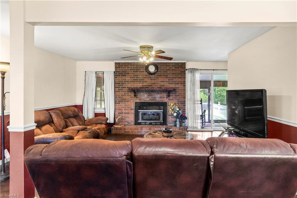 826 Meadowbrook Drive