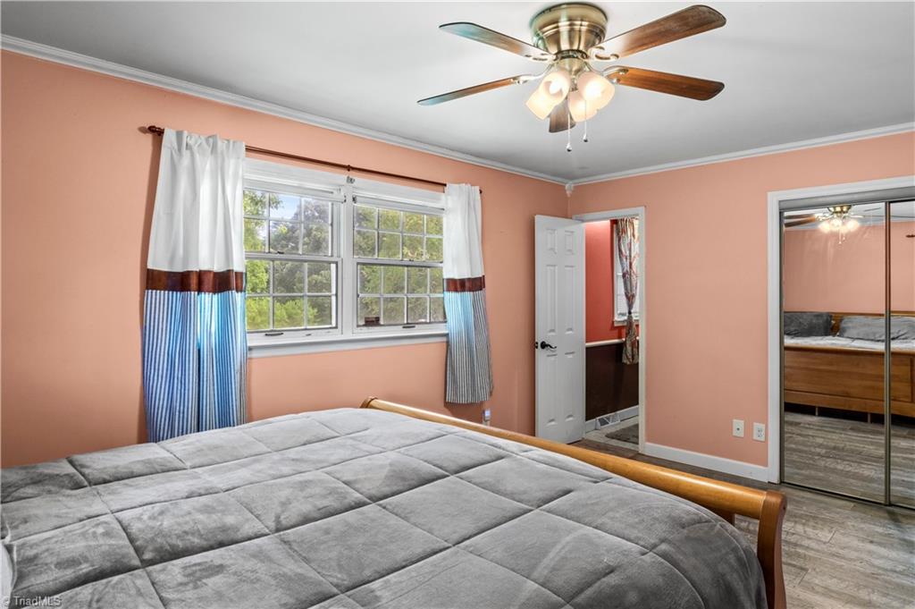 826 Meadowbrook Drive