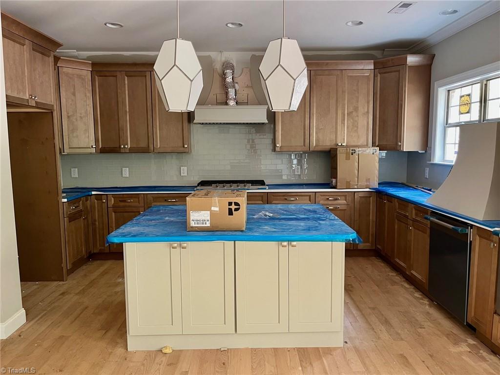 814 Montrachet Court