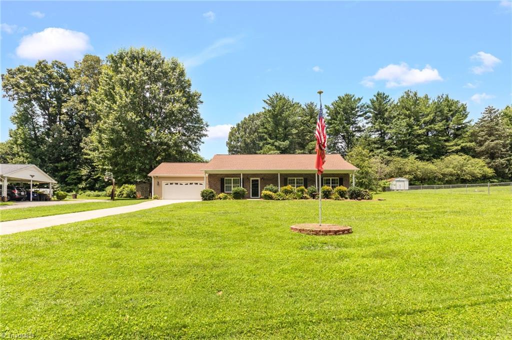 738 Korner Rock Road