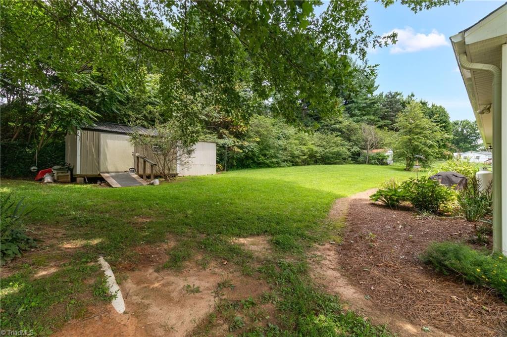 738 Korner Rock Road