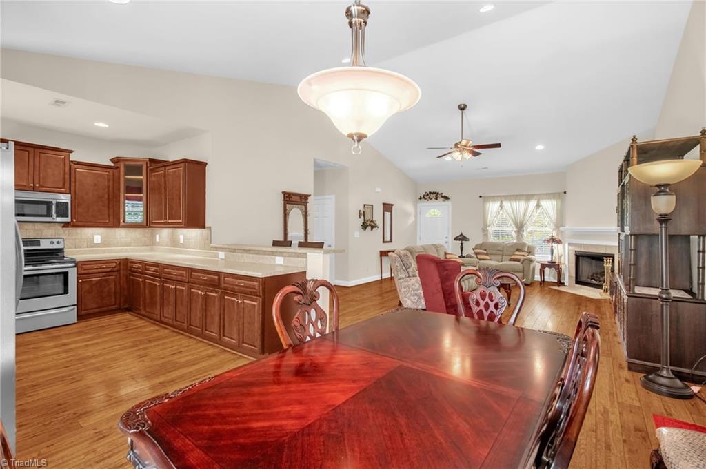 738 Korner Rock Road