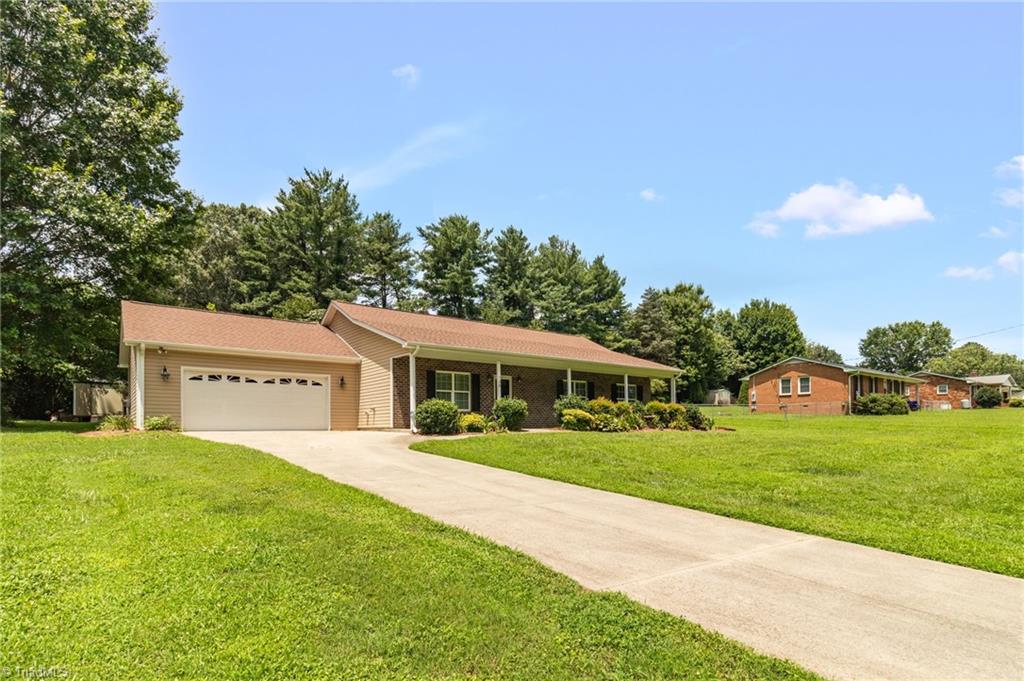 738 Korner Rock Road