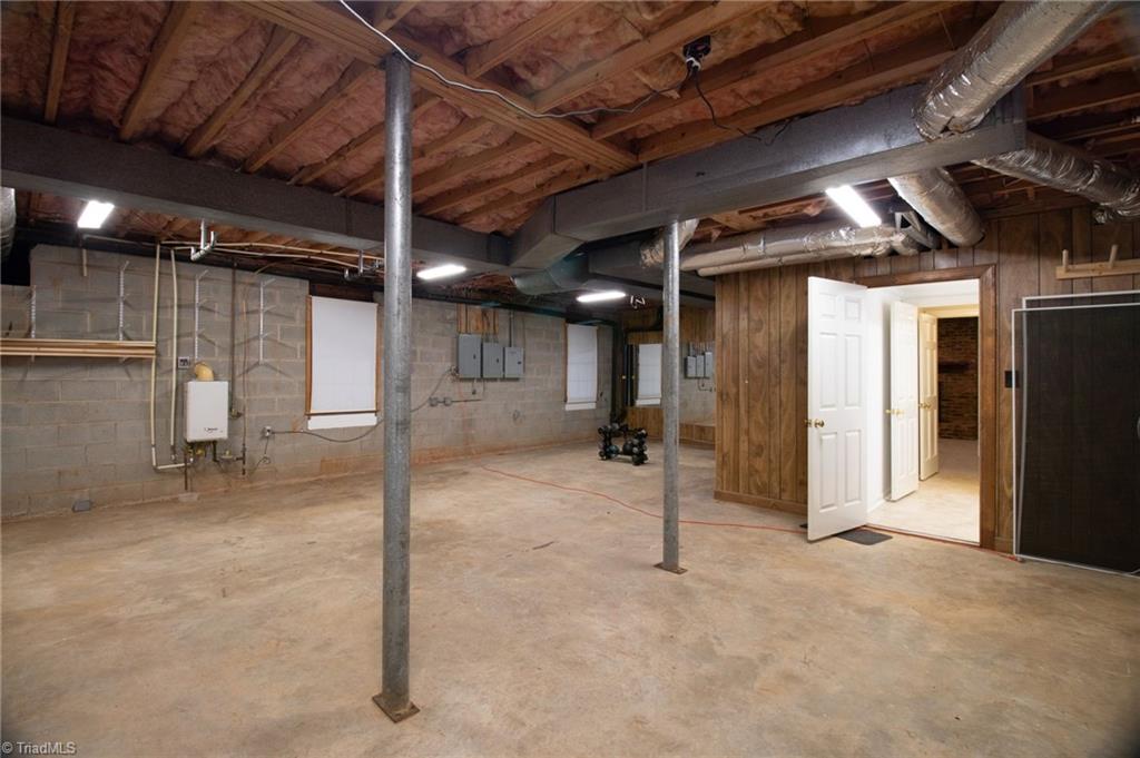 957 Bryansplace Road, Winston-Salem