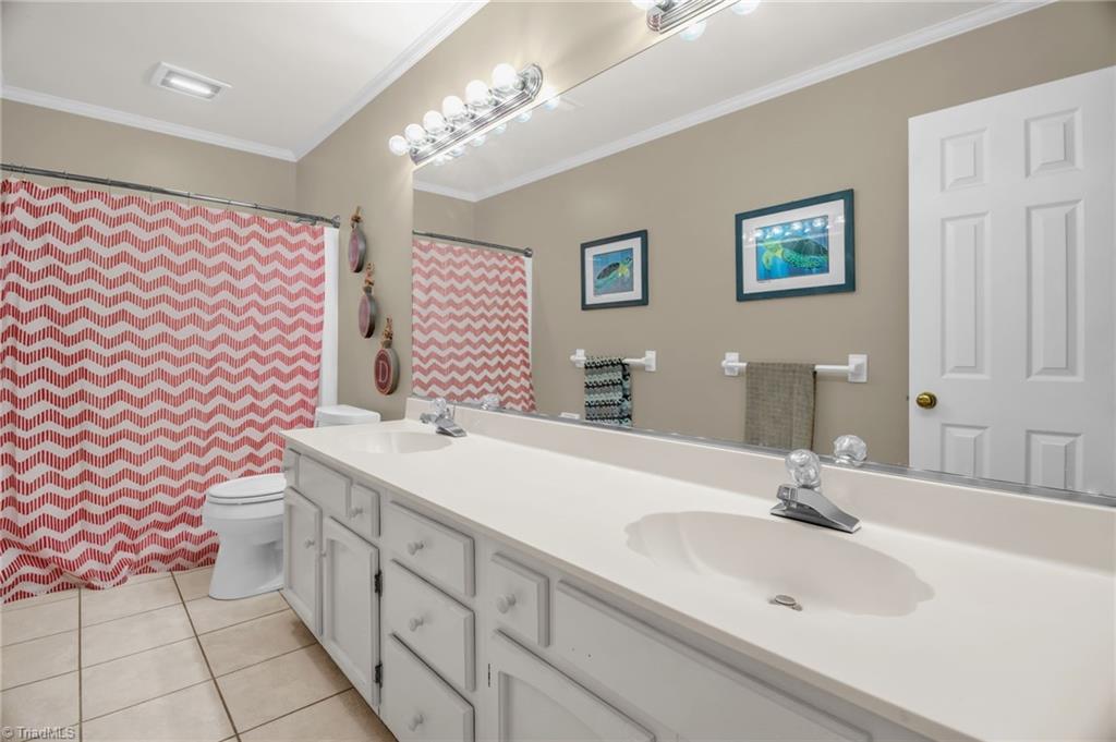 957 Bryansplace Road, Winston-Salem