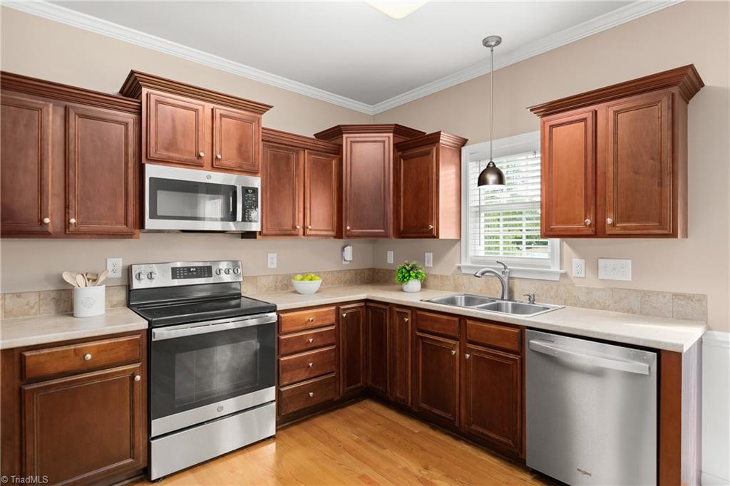 6676 Springfield Village Lane