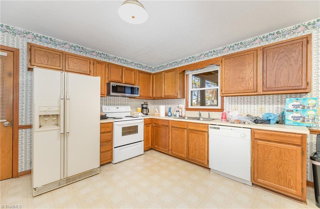 805 Lewisville Clemmons Road