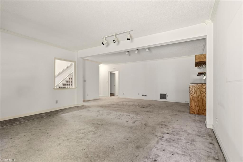 743 Polo Oaks Drive, Winston-Salem