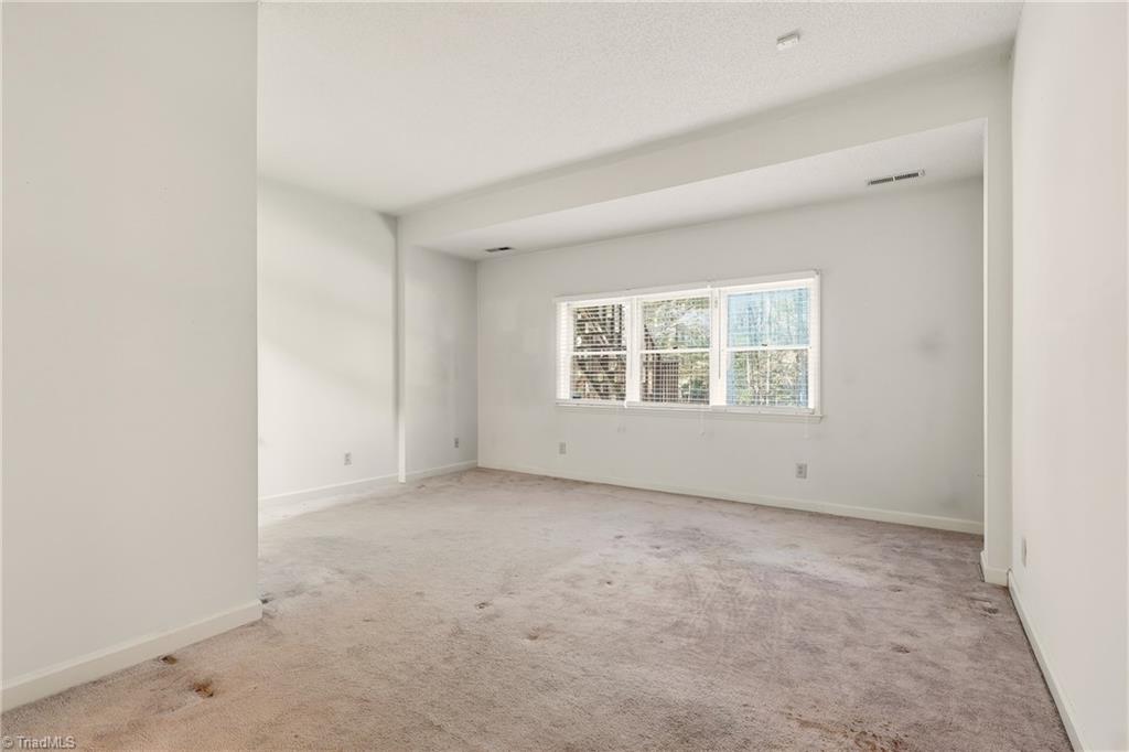 743 Polo Oaks Drive, Winston-Salem