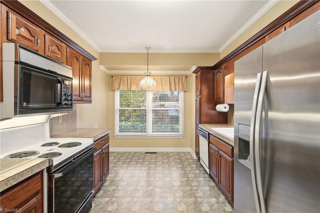 743 Polo Oaks Drive, Winston-Salem