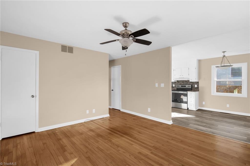 1884 Deborah Lane, Winston-Salem