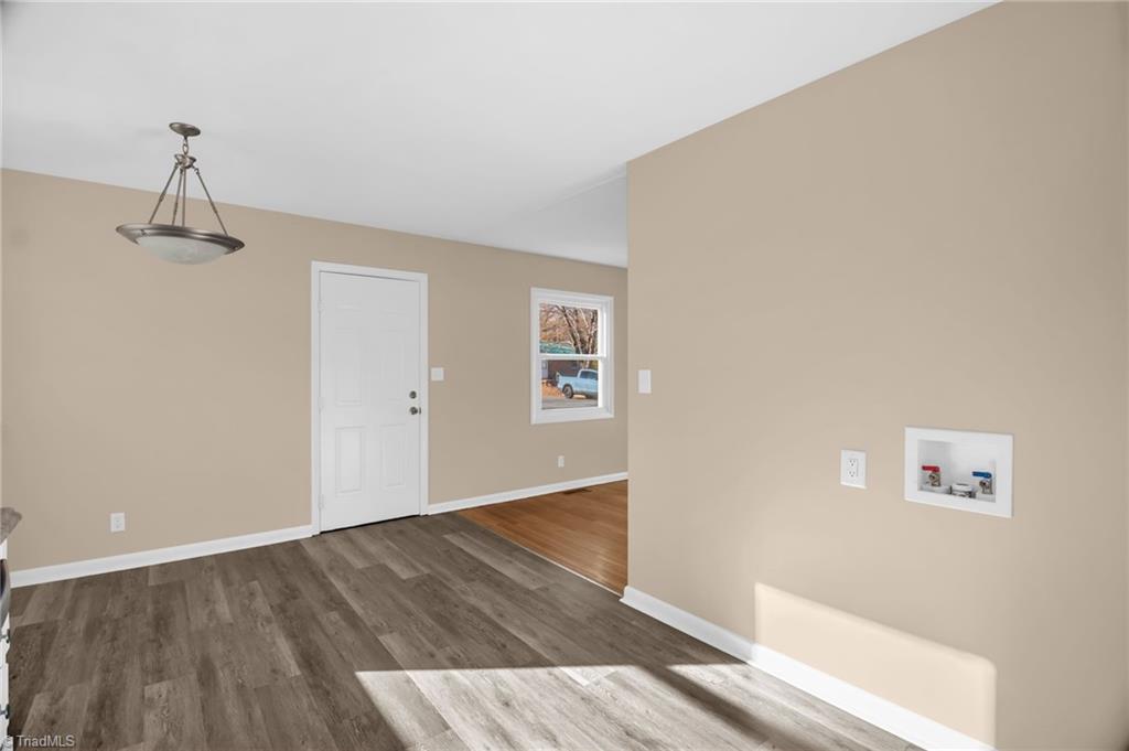 1884 Deborah Lane, Winston-Salem