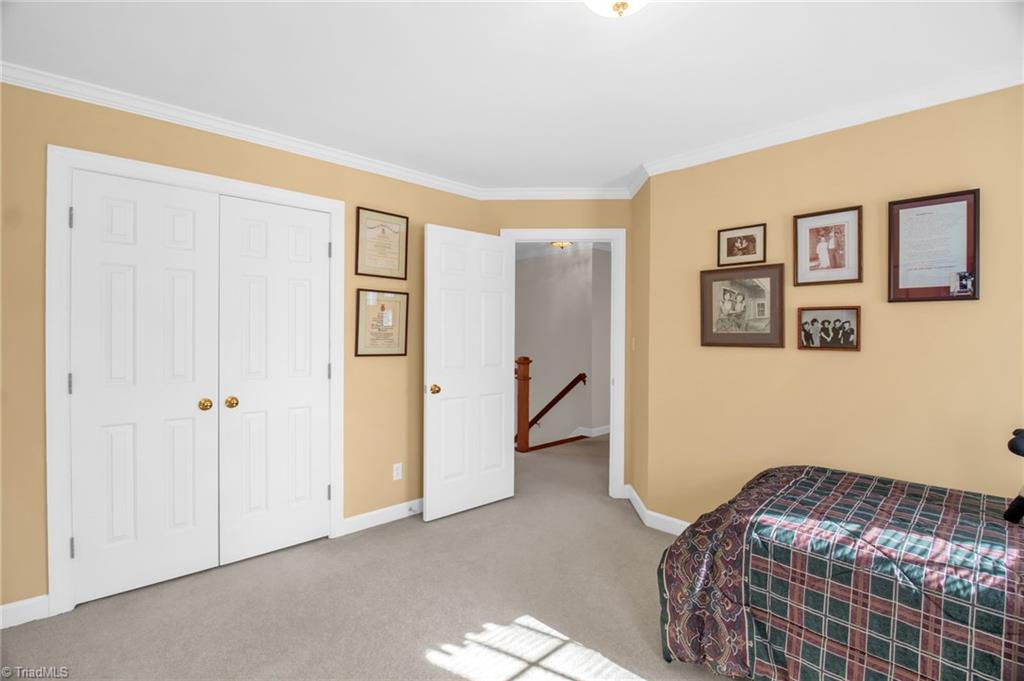 8115 Glengarriff Road