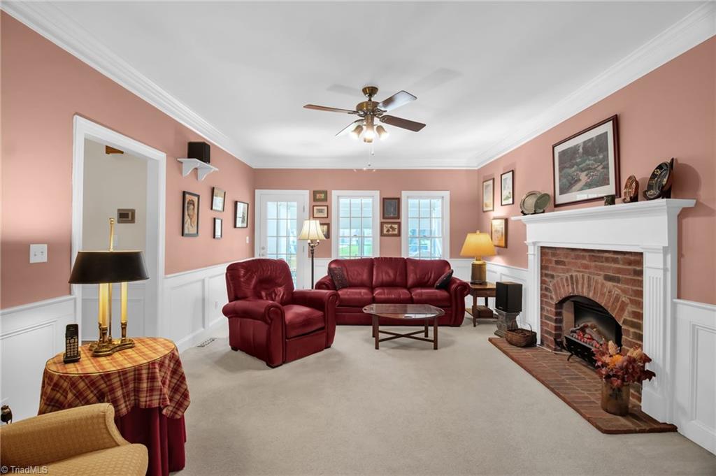 8115 Glengarriff Road