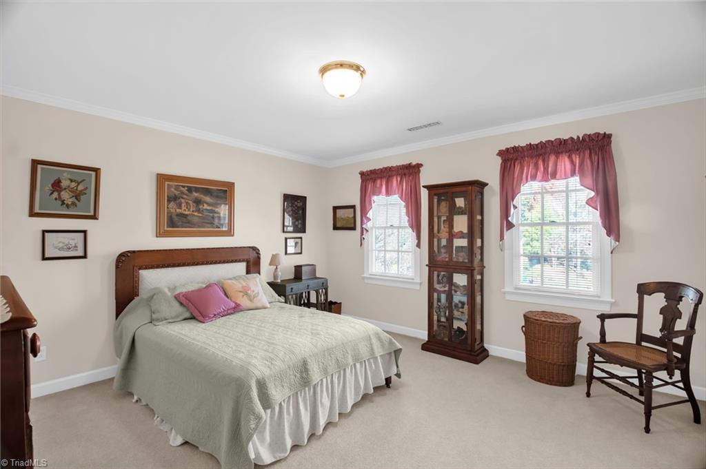 8115 Glengarriff Road