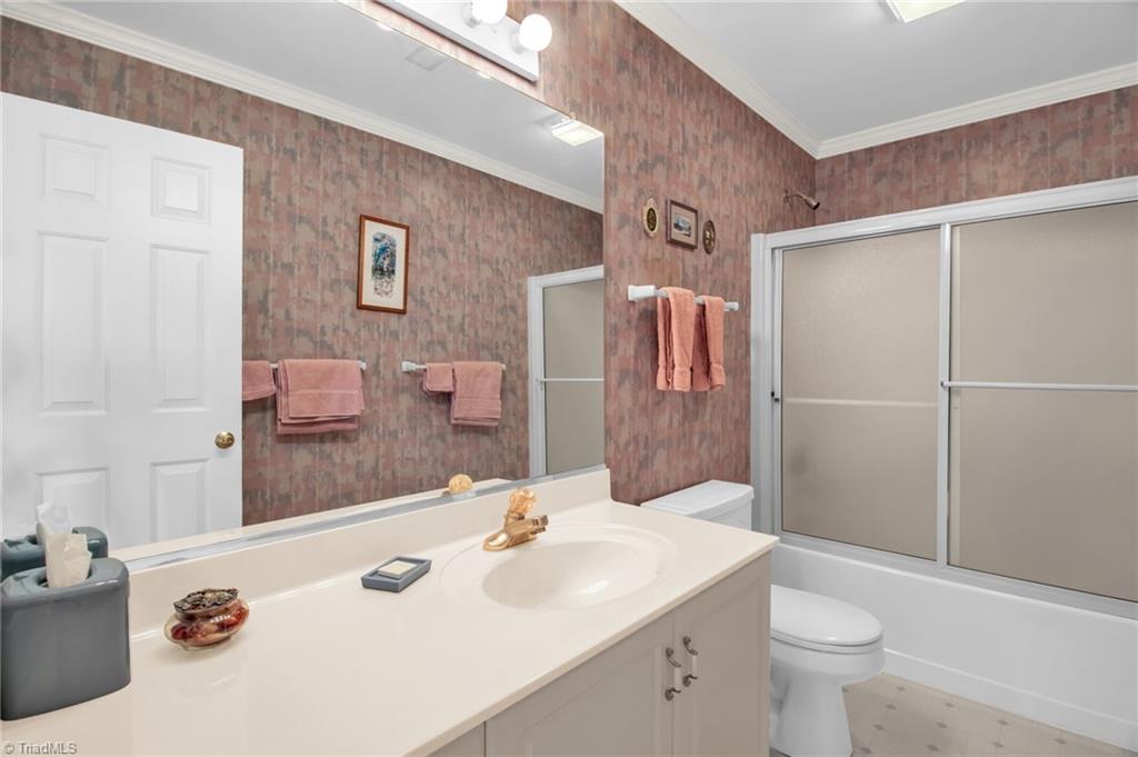 8115 Glengarriff Road