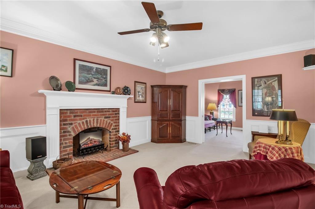 8115 Glengarriff Road